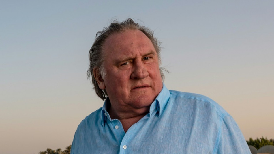 Le "roi des paparazzi" accuse Depardieu de l'avoir agressé à Rome 