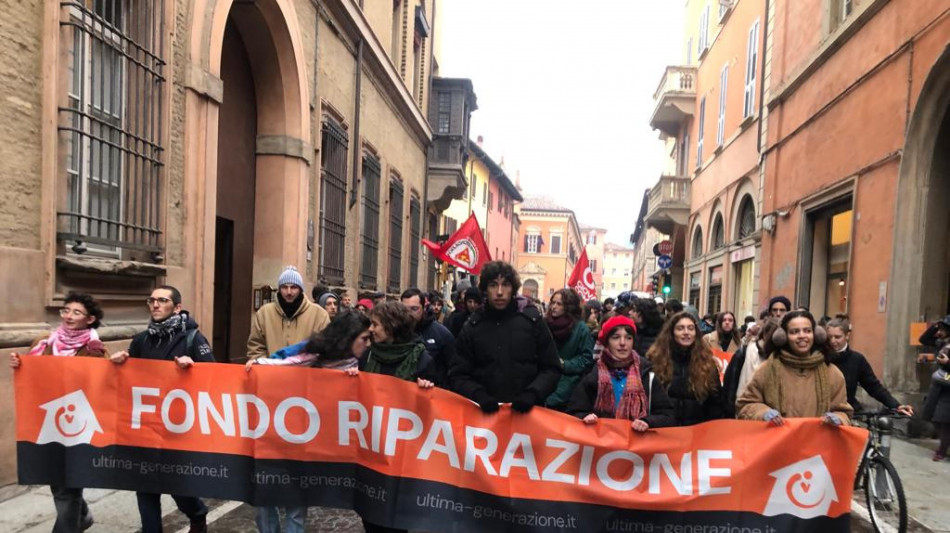 Blocco tangenziale, 'agirono per l'ambiente, scopo superiore'