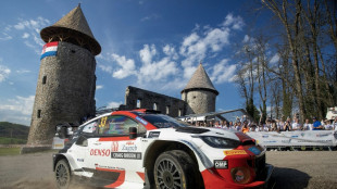 Evans gana en Croacia y alcanza a Ogier en liderato del Mundial de rallies