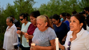 Hay "condiciones" para entrar a mina con 10 atrapados en México pero el tiempo es incierto