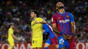 Barcelona finish with defeat by Villarreal, Granada go down