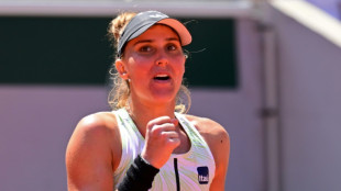 Três anos após suspensão por doping, Bia Haddad faz história ao chegar às quartas de final em Roland Garros