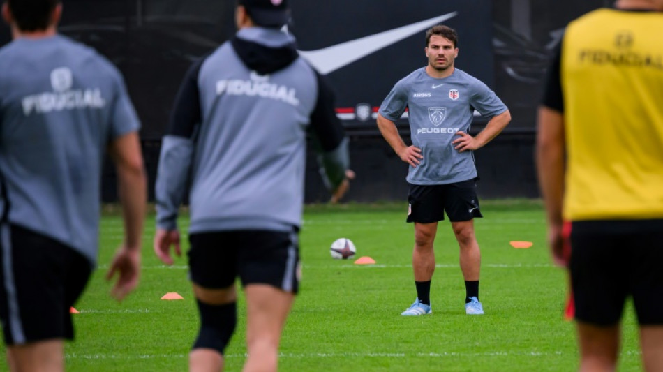 Top 14: vacances terminées pour Antoine Dupont, de retour à l'entraînement