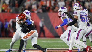 Jugador de los Bills de la NFL, en "estado crítico" tras sufrir choque en partido