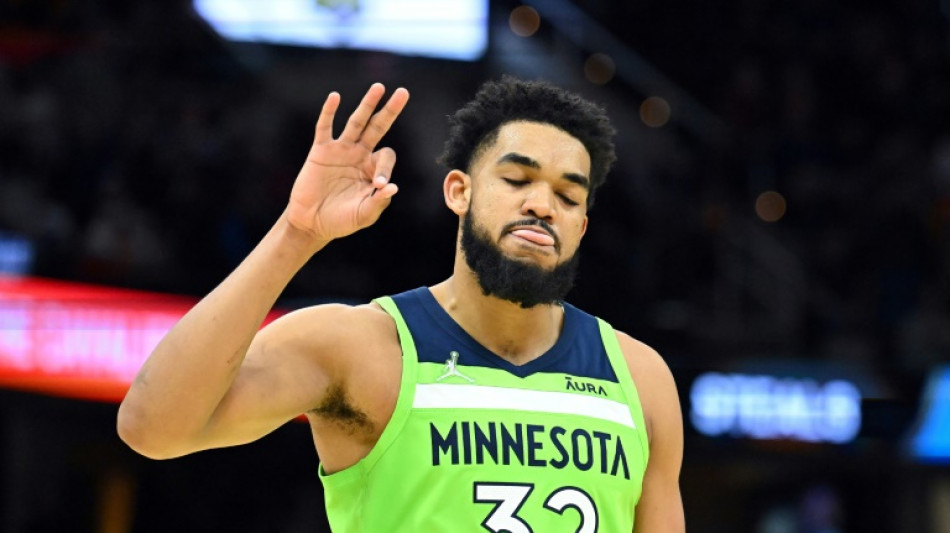 Towns scores season-high 60 points as Wolves maul Spurs in NBA