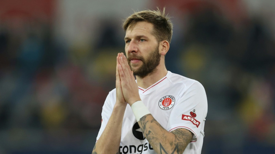 2. Liga: St. Pauli verpasst Sprung an die Spitze - Fortuna gibt coronageschwächt Sieg aus der Hand