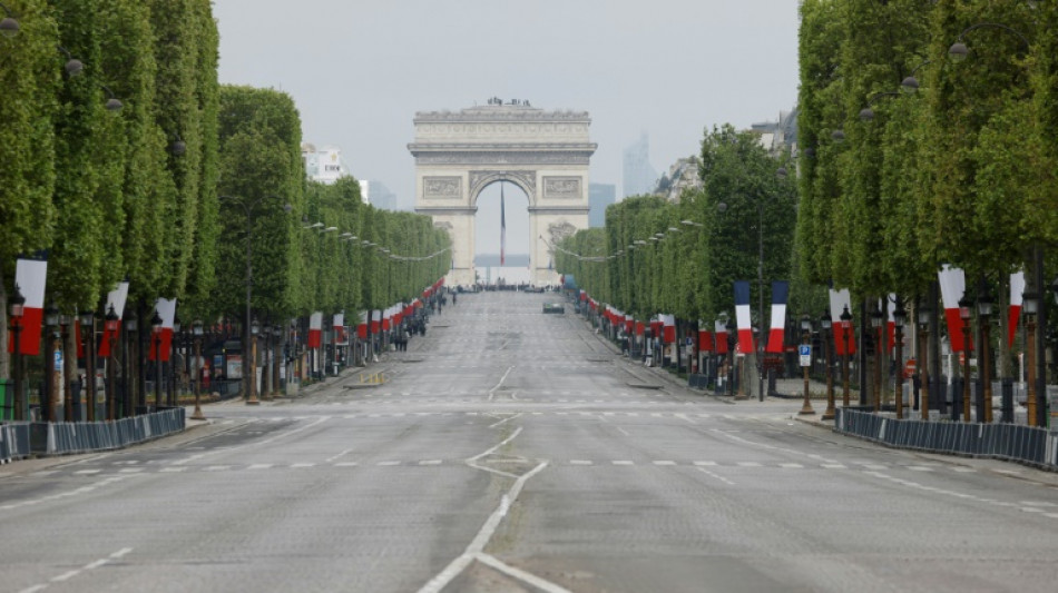 Los Campos Elíseos de París se transformarán en clase al aire libre para un dictado