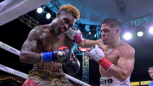 Charlo knocks out Castano to claim undisputed crown