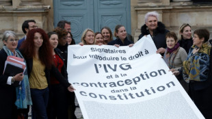 Francia da un primer paso para consagrar el aborto como un derecho constitucional