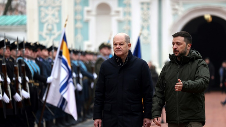 Scholz bei Besuch in Ukraine: Moskau darf Kiew "keinen Diktatfrieden aufzwingen"