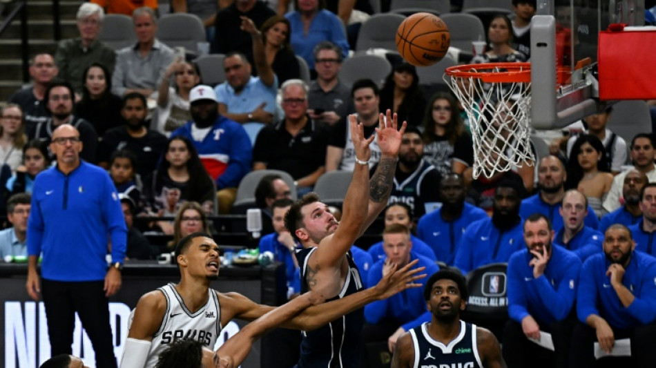 Doncic guía el triunfo de los Mavericks sobre los Spurs en la NBA