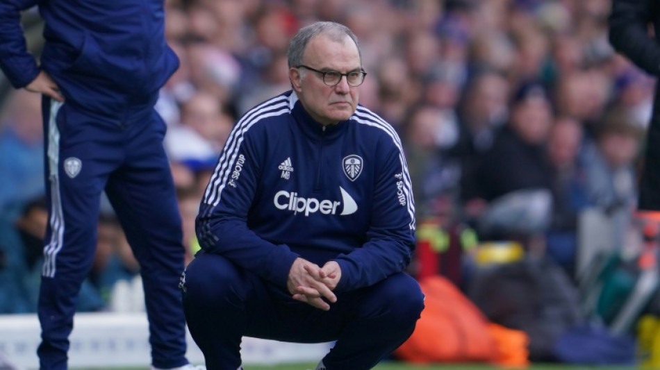 Struggling Leeds sack manager Marcelo Bielsa 