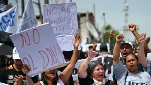 Tribunal argentino suspende reforma laboral de megadecreto de Gobierno de Milei