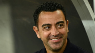 Xavi renova com o Barcelona até 2025
