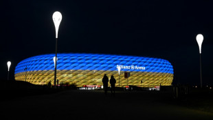 Stades jaunes et bleus, appels à la paix et aux dons, l'Ukraine au coeur du week-end sportif