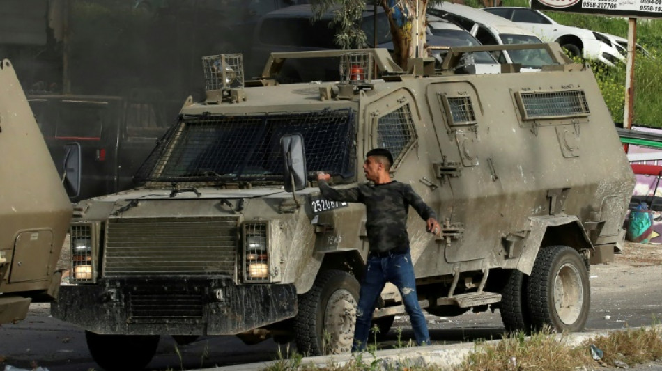 Israel army in new operations around flashpoint W.Bank city