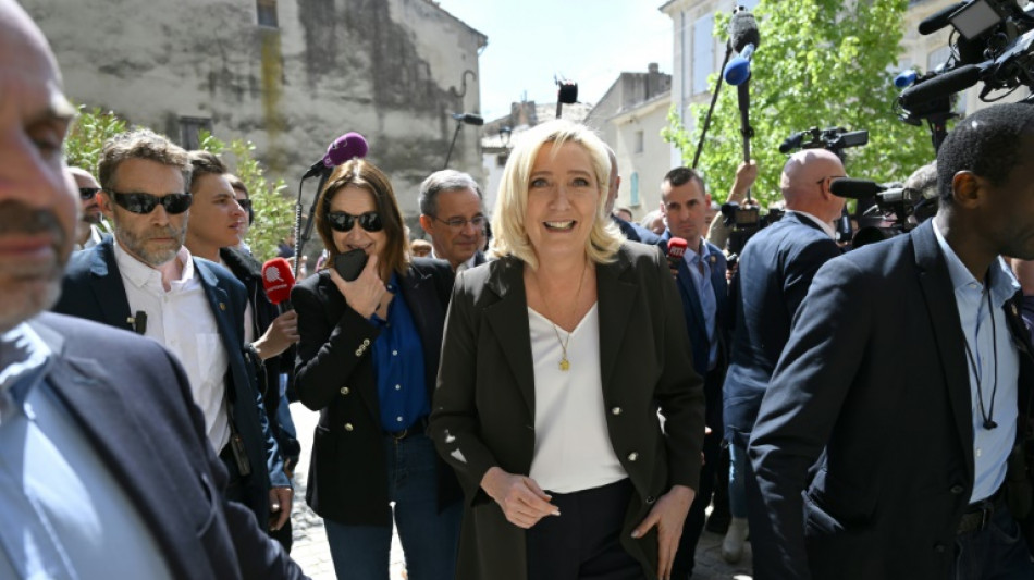 Macron und Le Pen gehen einander persönlich an