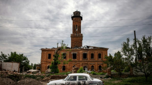 Ukraine: Moscou intensifie son offensive dans l'Est, schisme dans l'Eglise orthodoxe