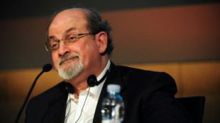 Un vacío legal termina con el veto del libro de Salman Rushdie en India