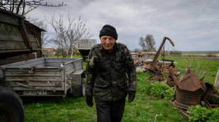 Ukraine: dans les campagnes du front sud, les plus pauvres sèment sous les bombes