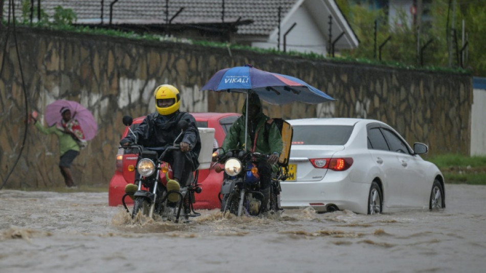 Inundaciones por lluvias torrenciales en Kenia dejan 15 muertos