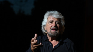 Grillo, si muore più traditi da pecore che sbranati dal lupo