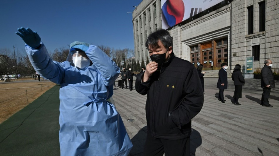 Corea del Sur alcanza récord de más de 400.000 nuevos casos de covid-19