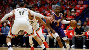 Paul perfection as Suns clinch series, Sixers, Mavs advance