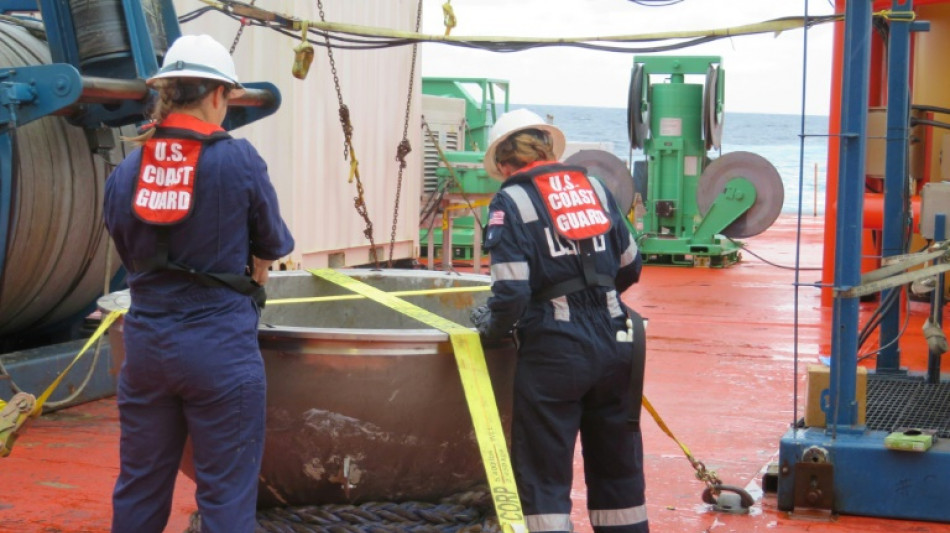 'Supostos restos humanos' do submersível Titan são encontrados