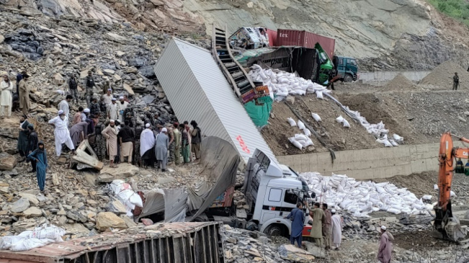 Au moins 2 morts et 8 blessés dans un éboulement à la frontière pakistano-afghane