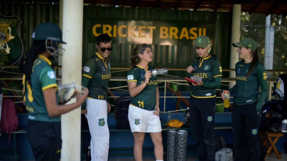 Brésil: le cricket féminin tente une percée au pays du foot