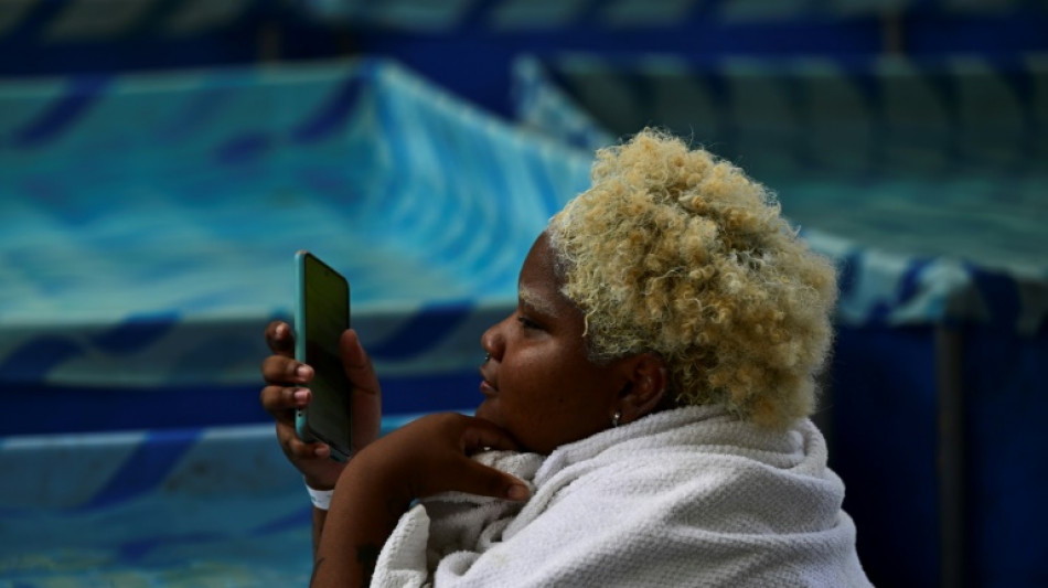 Descolorir o cabelo, uma afirmação de liberdade no carnaval do Rio