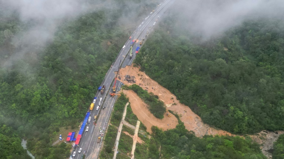 Death toll from south China road collapse rises to 36