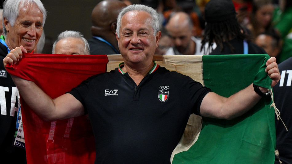 Pallavolo: Velasco 'proseguo con Italia donne fino a 2028'