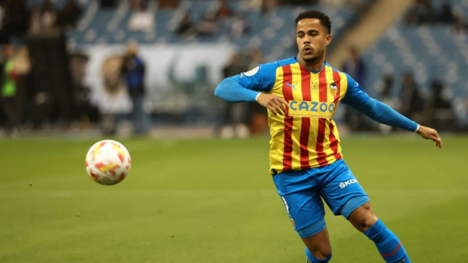 Agreden a dos personas en un asalto a la casa del valencianista Justin Kluivert