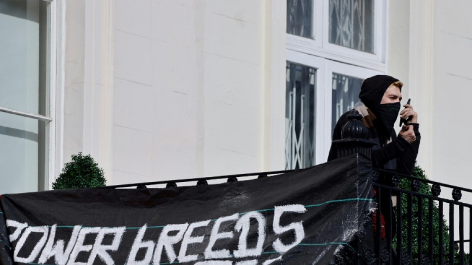 Britische Aktivisten besetzen Villa in Zusammenhang mit russischem Oligarchen