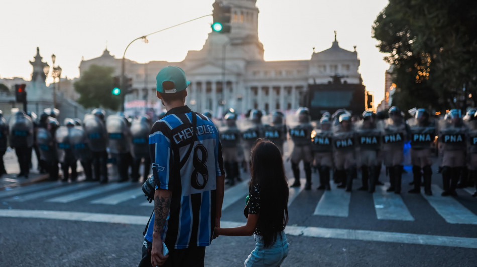 Si vota la Legge Base in Argentina, giornata cruciale per Milei