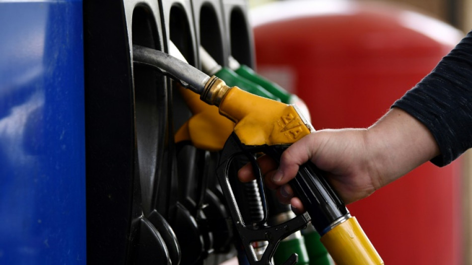 Dix mesures d'urgence pour freiner la consommation de carburants