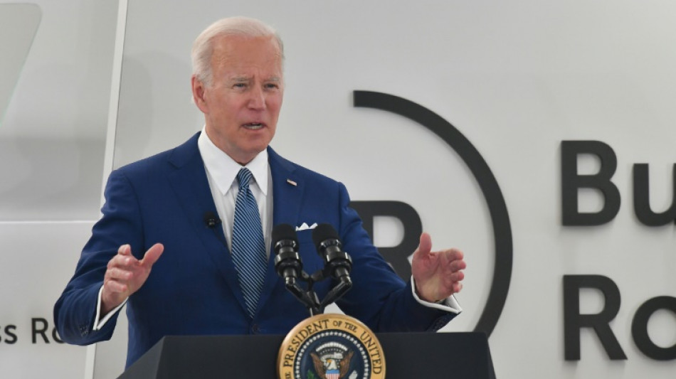 Biden wirft Putin "Erwägung" des Einsatzes von Massenvernichtungswaffen vor