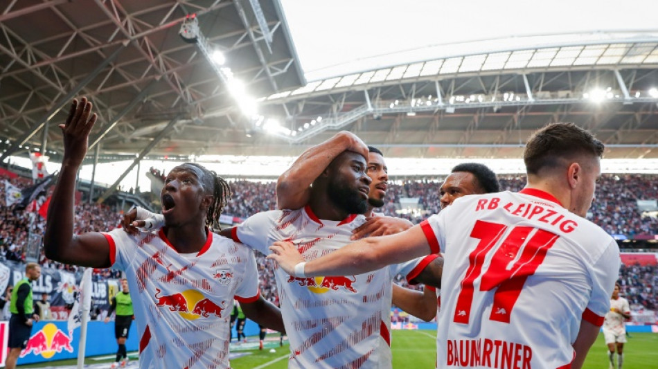 Leipzig vence Freiburg e dorme na liderança do Campeonato Alemão