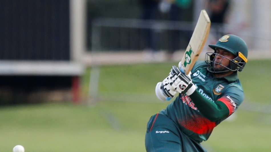 Shakib leads Bangladesh batting charge