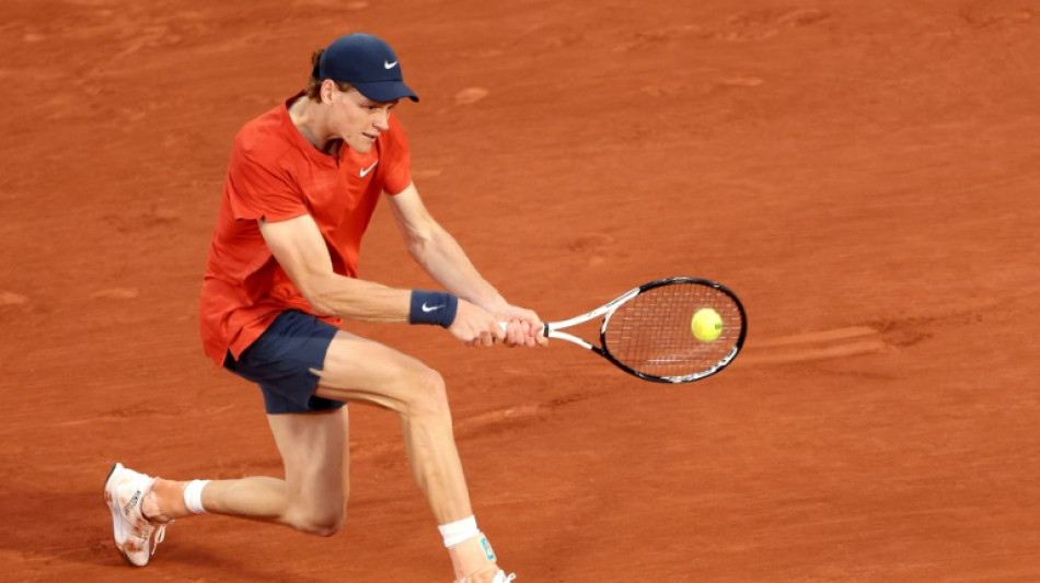 Roland-Garros: Alcaraz et Sinner à une marche d'une demi-finale choc