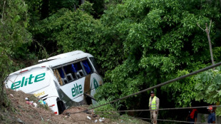 18 dead as Mexican bus carrying foreign migrants crashes