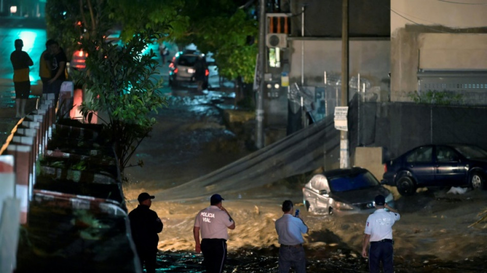 La depresión tropical Roslyn deja dos muertos en México 