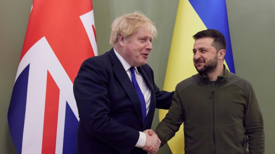 Boris Johnson à Kiev, l'Ukraine se prépare à l'offensive russe dans l'Est