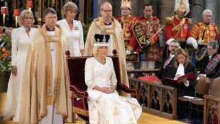 Los diseñadores británicos marcan la moda en la coronación de Carlos III