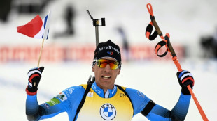 Biathlon: Fillon Maillet remporte la poursuite de Kontiolahti et consolide son avance au général