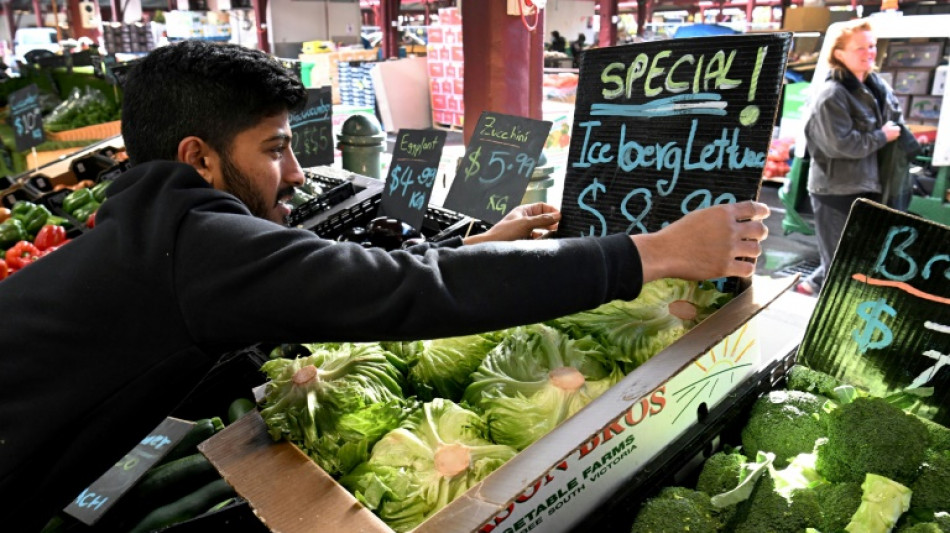 Australian PM says cabinet to address KFC 'cabbage-gate'