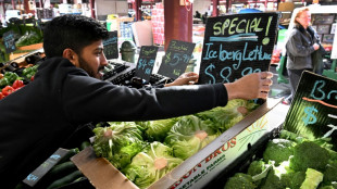 Australian PM says cabinet to address KFC 'cabbage-gate'