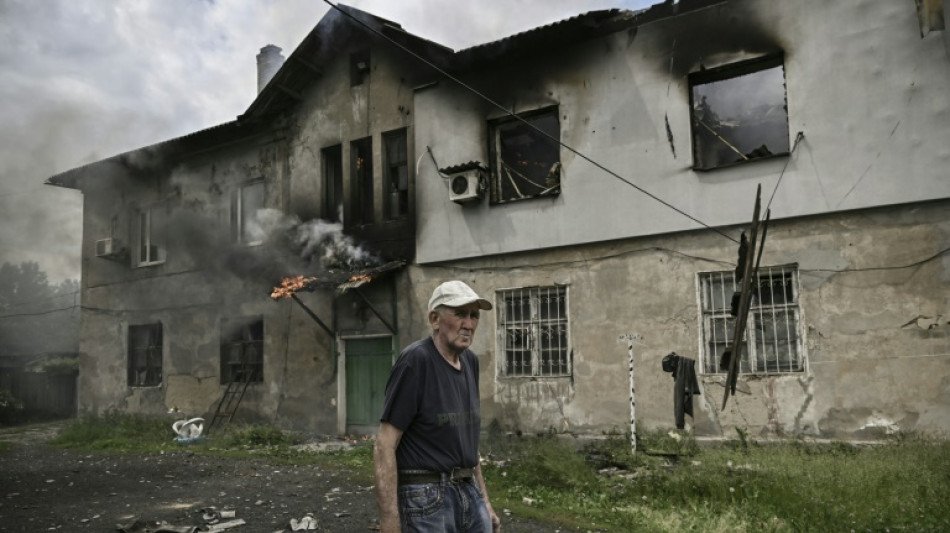 Fierce battle for key Ukraine city changing 'every hour'